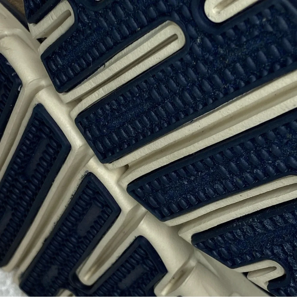 Skechers Synergy Women's Mountain Dreamer Ankle Boots Taupe Memory Foam Size 5 - Picture 12 of 14